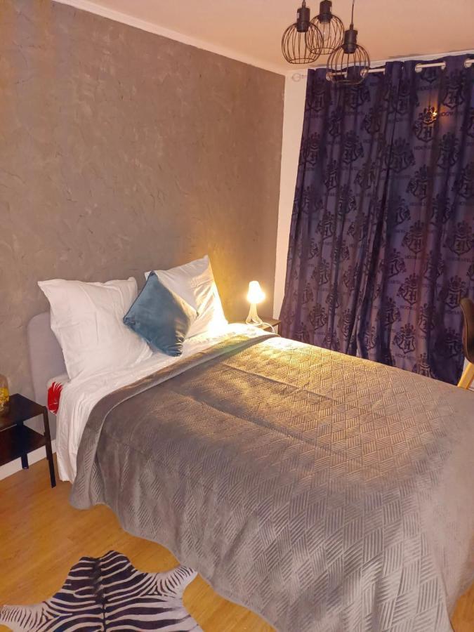 Chambre Moon Ray Proche Paris Apartment Stains Exterior foto